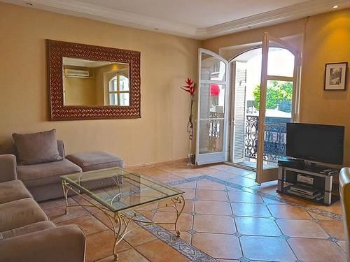 Lovely 2 Bed 2 Bath Apartment In Cannes On Rue Antibea Easy Walk To The Palais 224 Екстер'єр фото